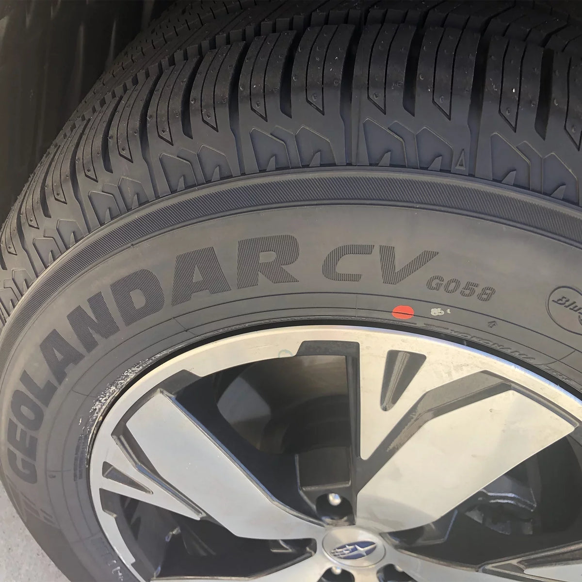 Yokohama Geolandar CV G058 225/55R17 97V BW All Season Tire