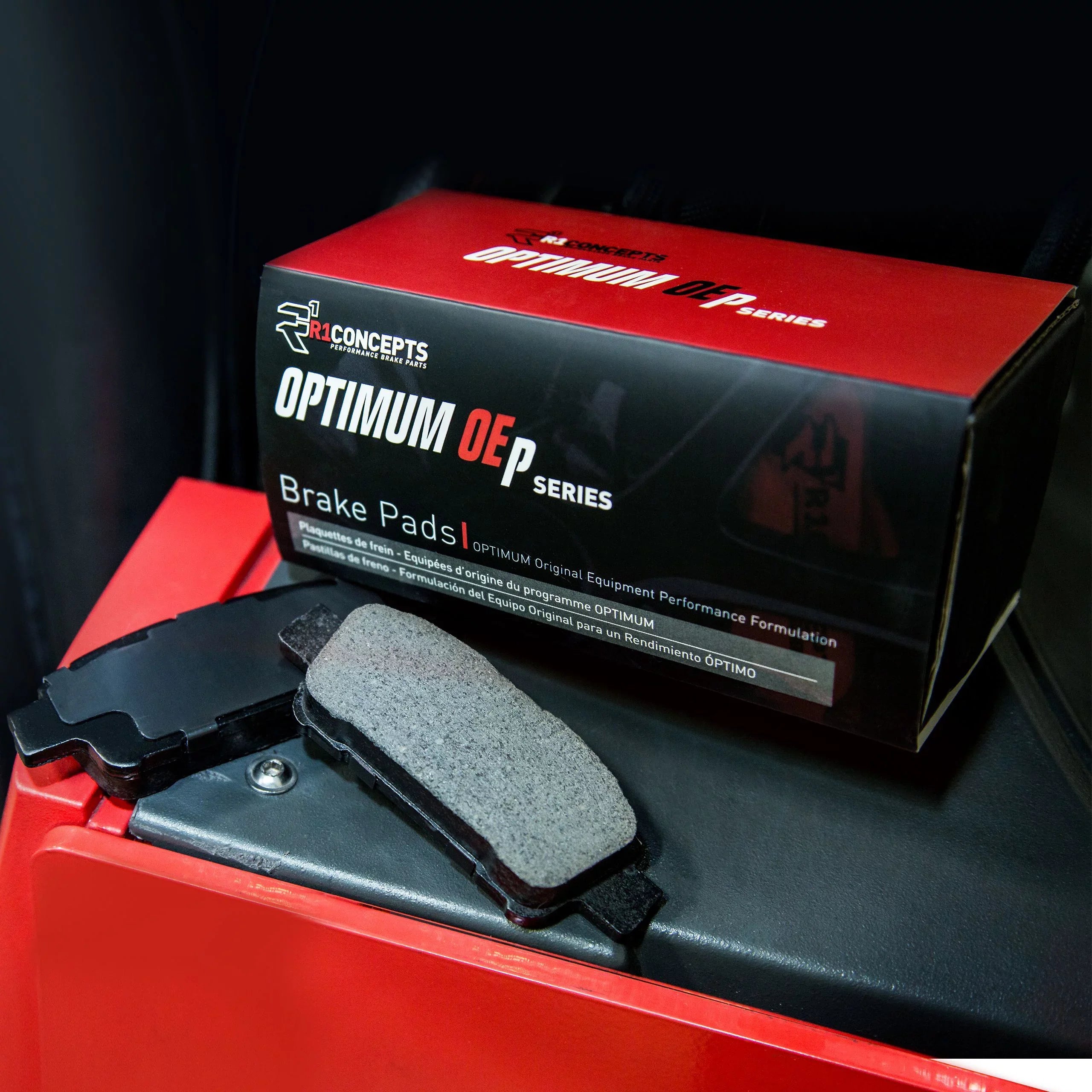 R1 Concepts Rear Brakes and Rotors Kit |Rear Brake Pads| Brake Rotors and Pads| Optimum OEp Brake Pads and Rotors WGUN1-02095