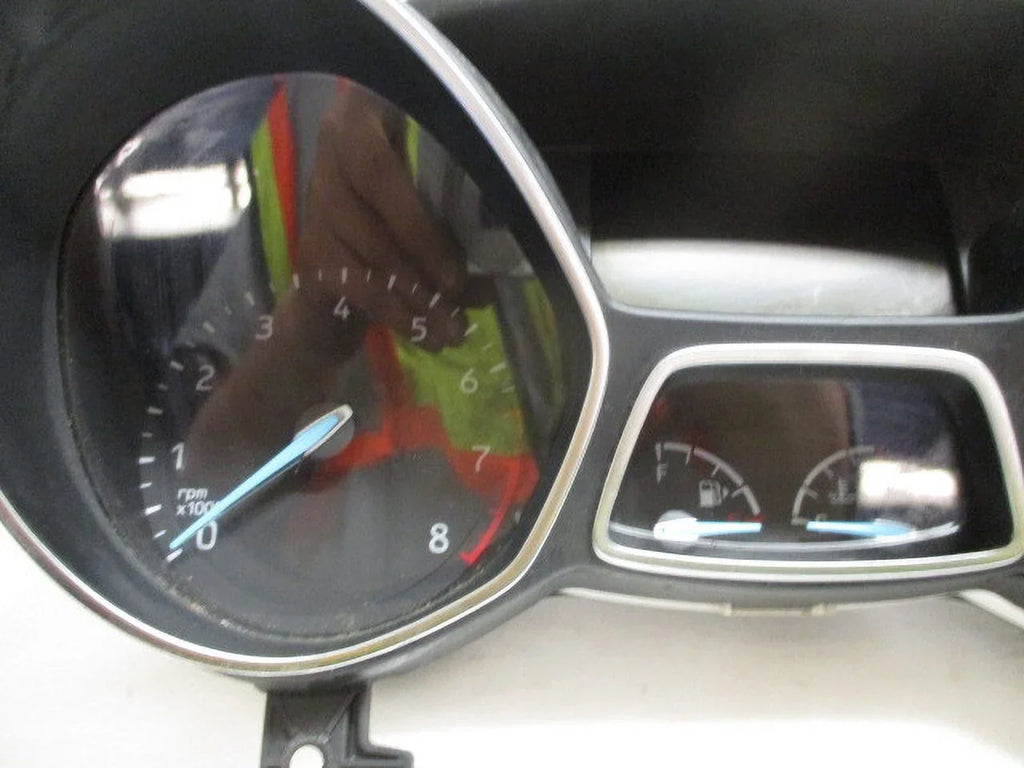 Pre-Owned 2018 Ford Escape Speedometer Speedo Cluster MPH 35K OEM LKQ (Good)