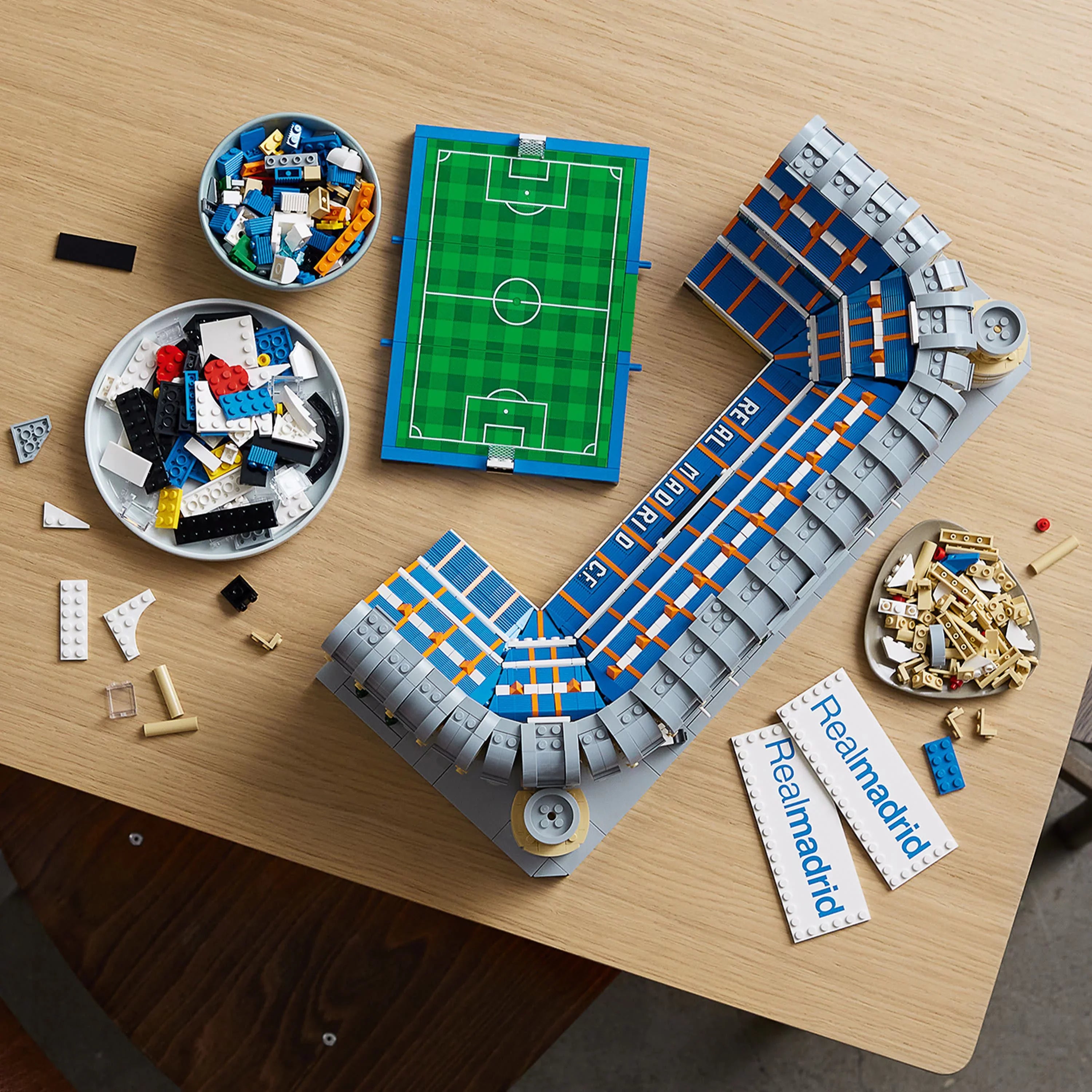 LEGO Icons Real Madrid Santiago Bernabéu Stadium 10299 Building Set - Soccer Field and Model Building Kit for Adults, Home and Office Collectible Decor Piece, Great Gift Idea for Sports Fans